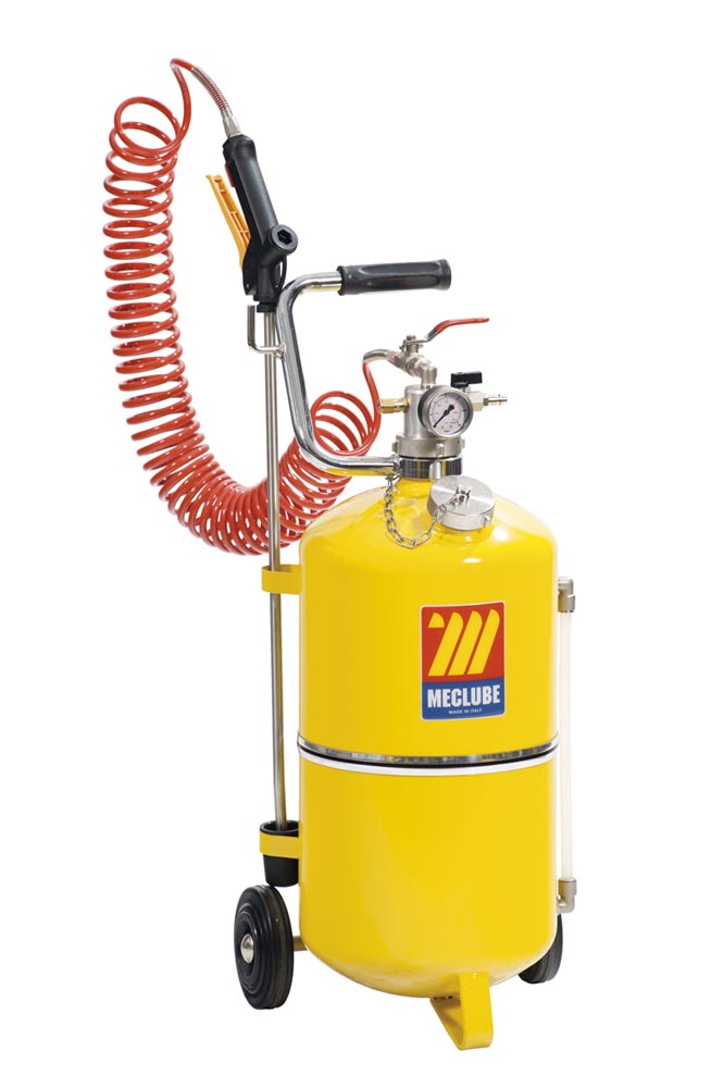 Pneumatic sprayer
