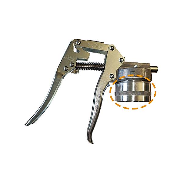 Connection adapter for using 500g screw cartridges